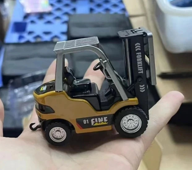 Remote Control Metal Forklift Truck – Ready-to-Drive Fun for Teens