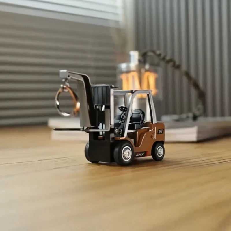 Remote Control Metal Forklift Truck – Ready-to-Drive Fun for Teens